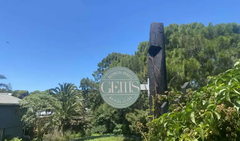 Gem Botanical Beauty