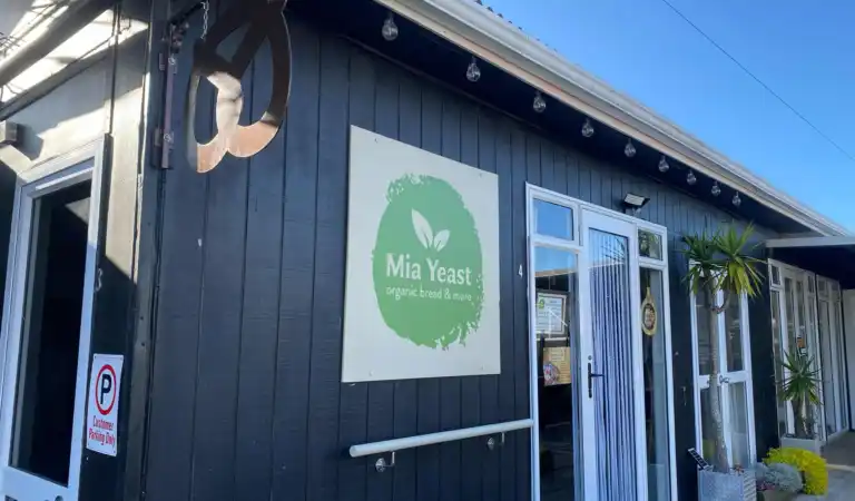 Mia Yeast