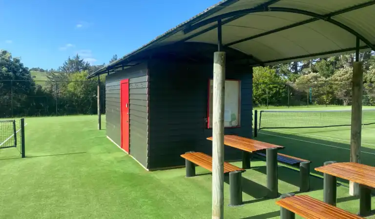 Onetangi Tennis Courts