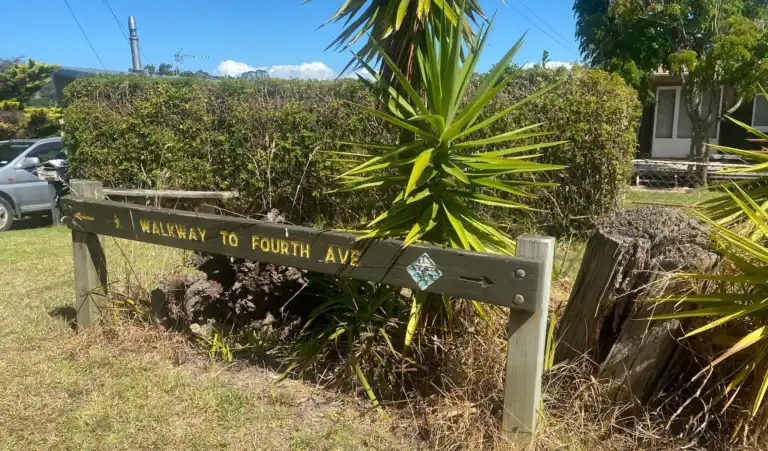 Fourth Ave – Pah Road Walkway